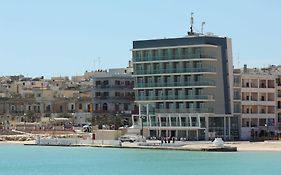 Waters Edge Hotel Malta